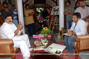 King (Nagarjuna, Trisha) Working Stills