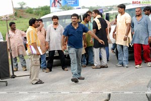 King (Nagarjuna, Trisha) Working Stills