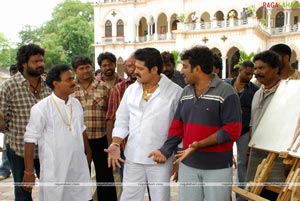 King (Nagarjuna, Trisha) Working Stills