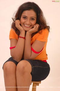 Meera Vasudevan Photo Session