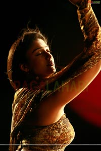 Nayanatara in Salute