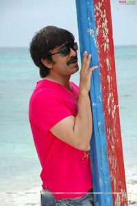 Ravi Teja in Neninthe