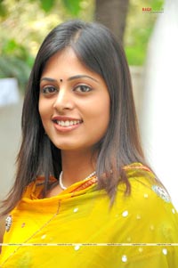 Sindhu Menon at Prema Pilustondi Preaa Meet