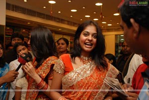 Tamanna & Bindu Madhavi Inagurates Designer Sarees Division at Kalanikethan,Vizag