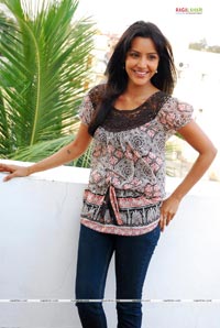 Leader Heroine Priya Anand Photo Gallery