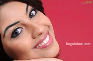 Richa Gangopadhyay Photo Session