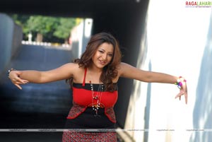 Swetha Basu Prasad Photo Gallery