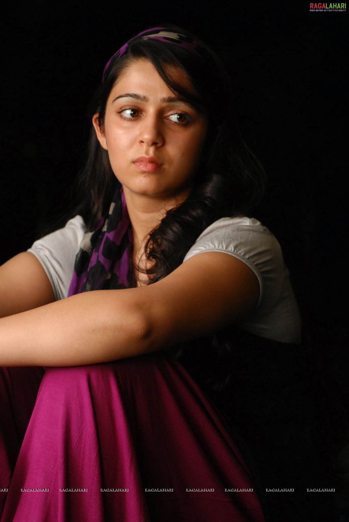 Charmi Emotional Stills from Mangala Movie, Photo Gallery