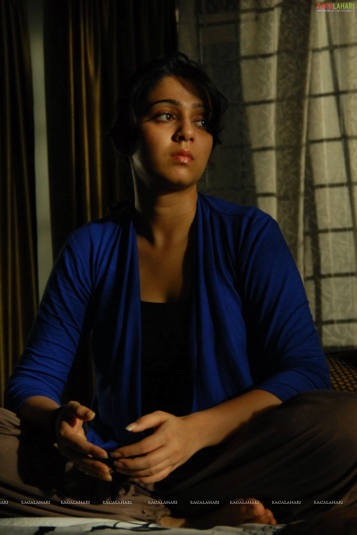 Charmi Emotional Stills from Mangala Movie, Photo Gallery