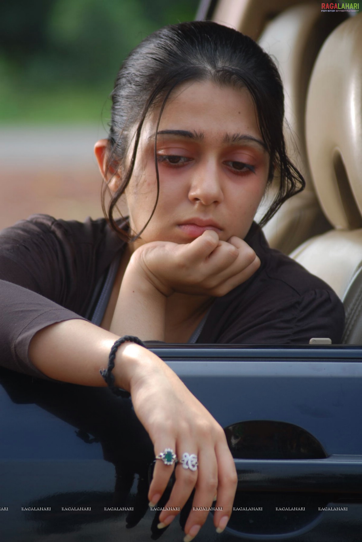 Charmi Emotional Stills from Mangala Movie, Photo Gallery