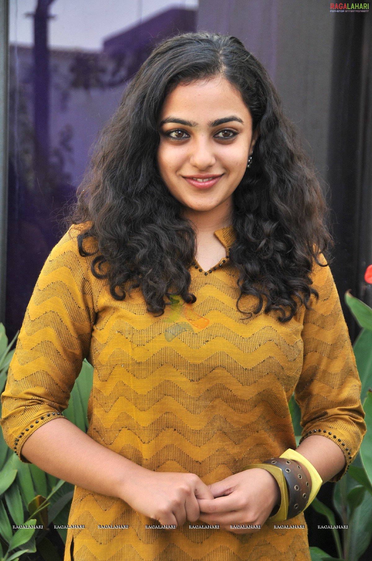 Nithya Menon at 180 Press Meet, Photo Gallery, Images