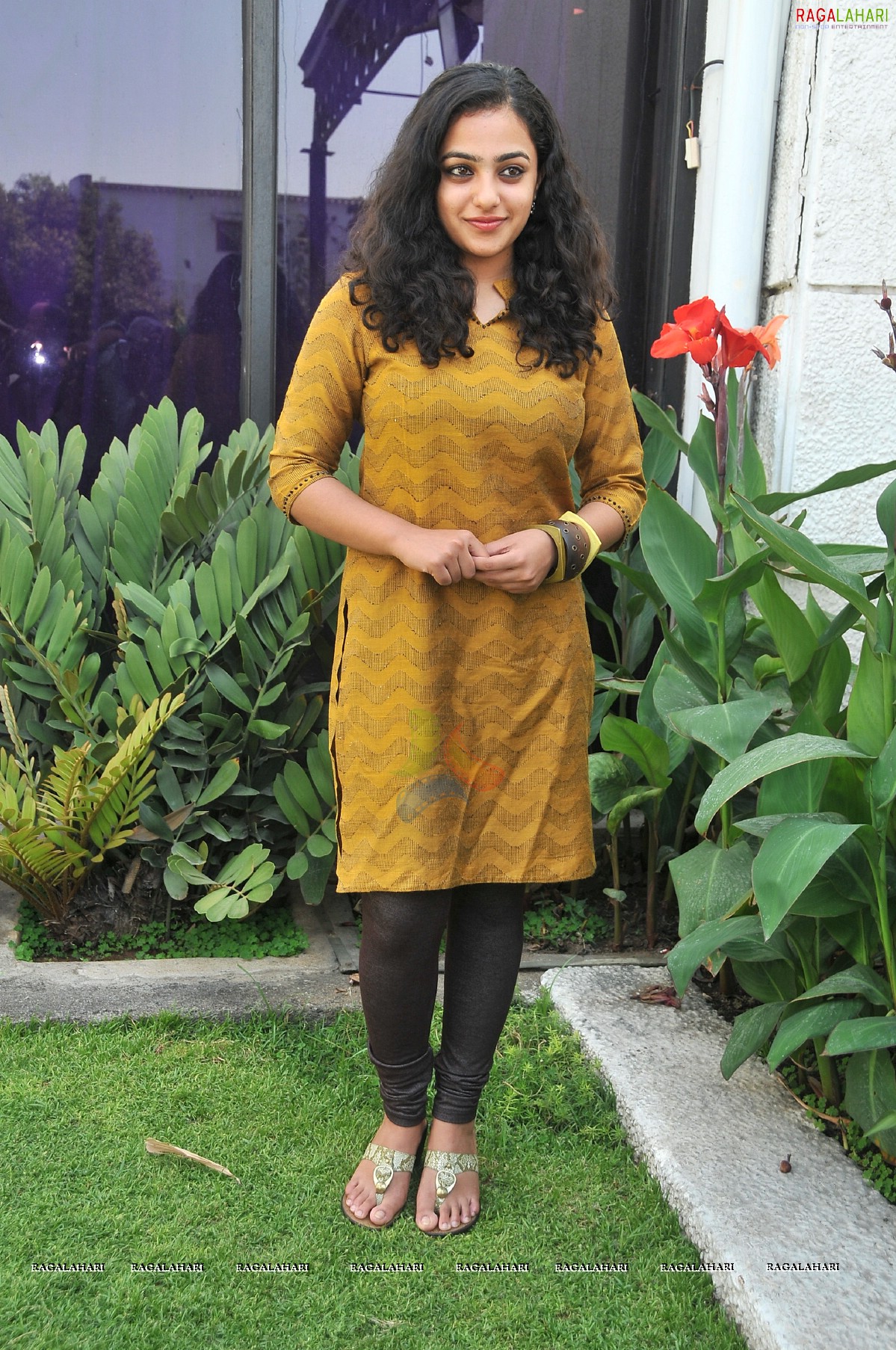 Nithya Menon at 180 Press Meet, Photo Gallery, Images