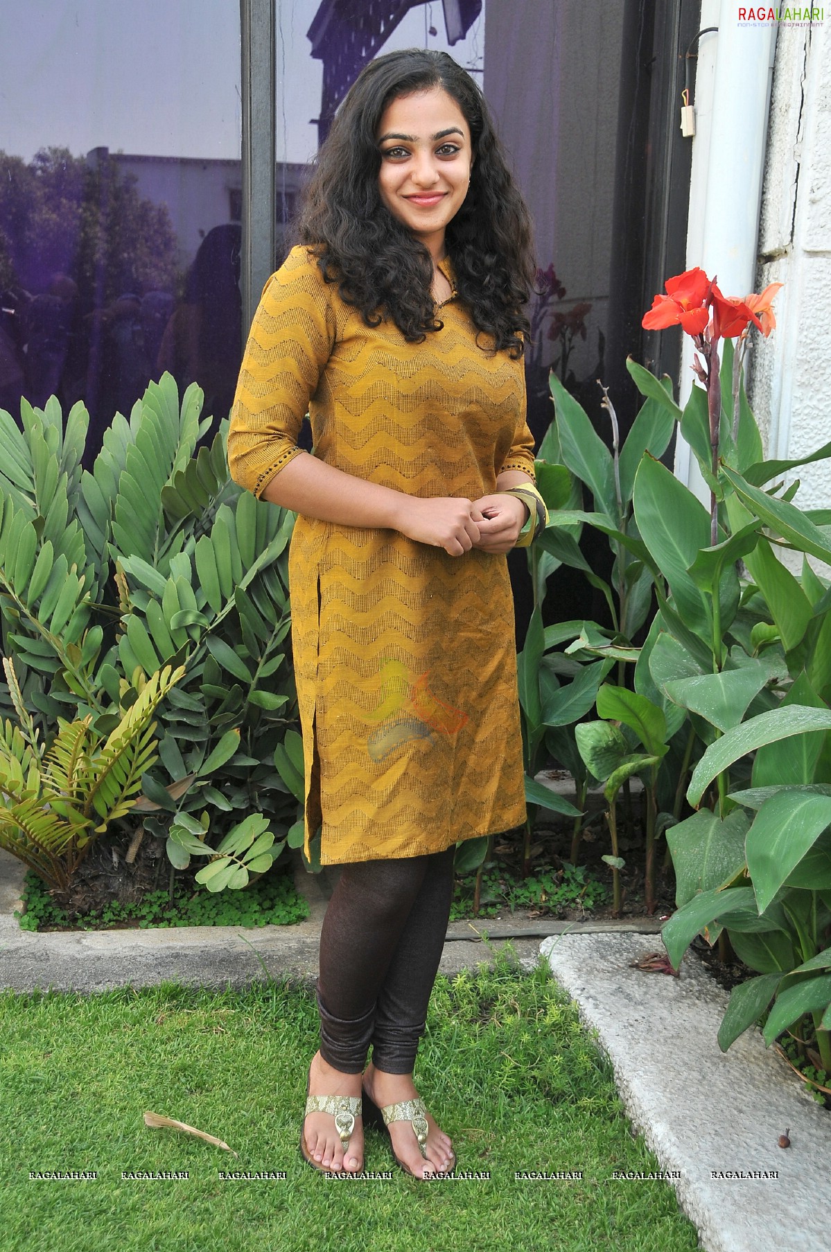 Nithya Menon at 180 Press Meet, Photo Gallery, Images