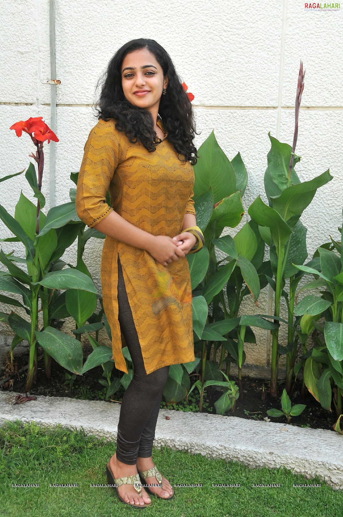 Nithya Menon at 180 Press Meet, Photo Gallery, Images