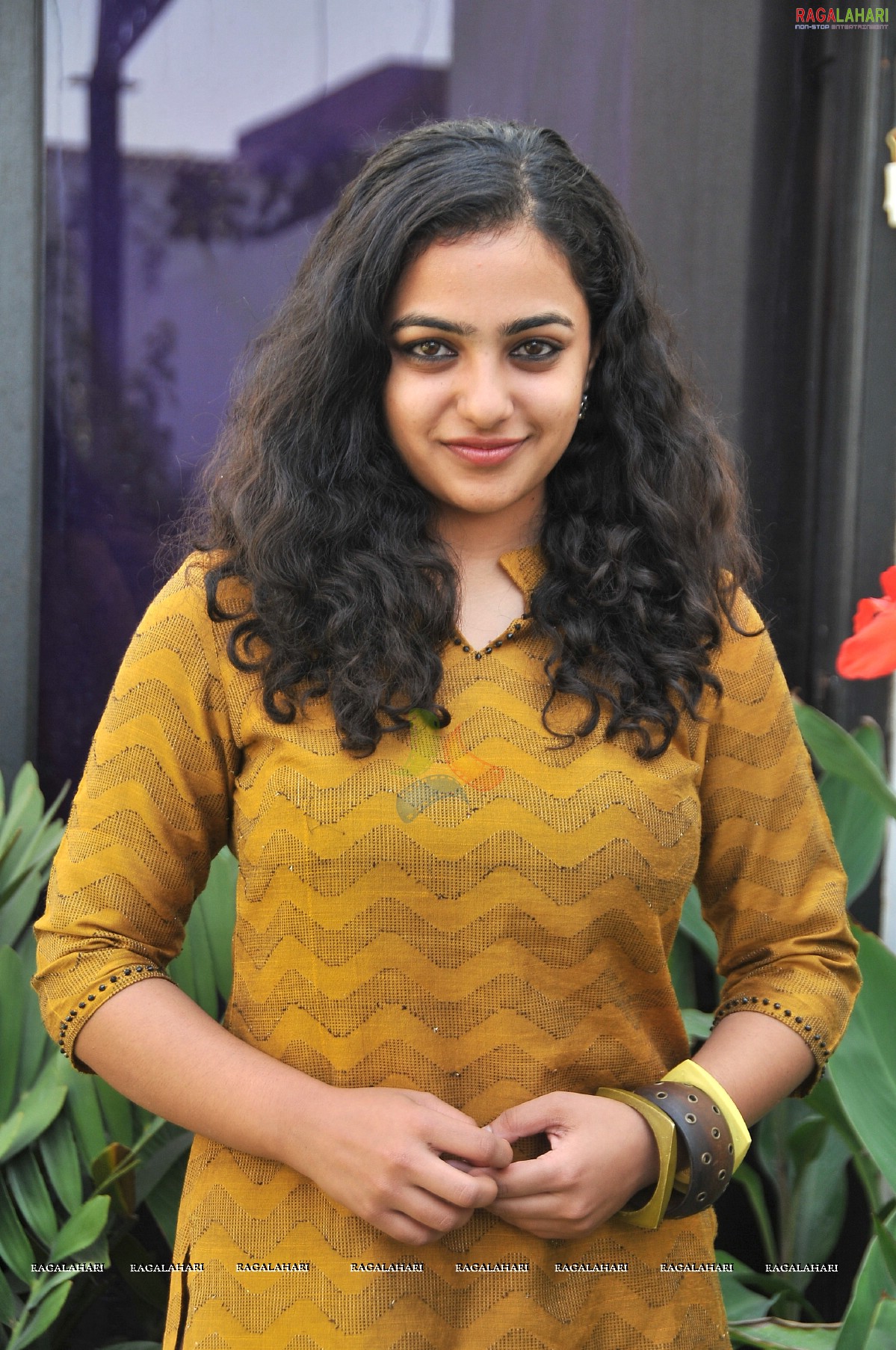 Nithya Menon at 180 Press Meet, Photo Gallery, Images