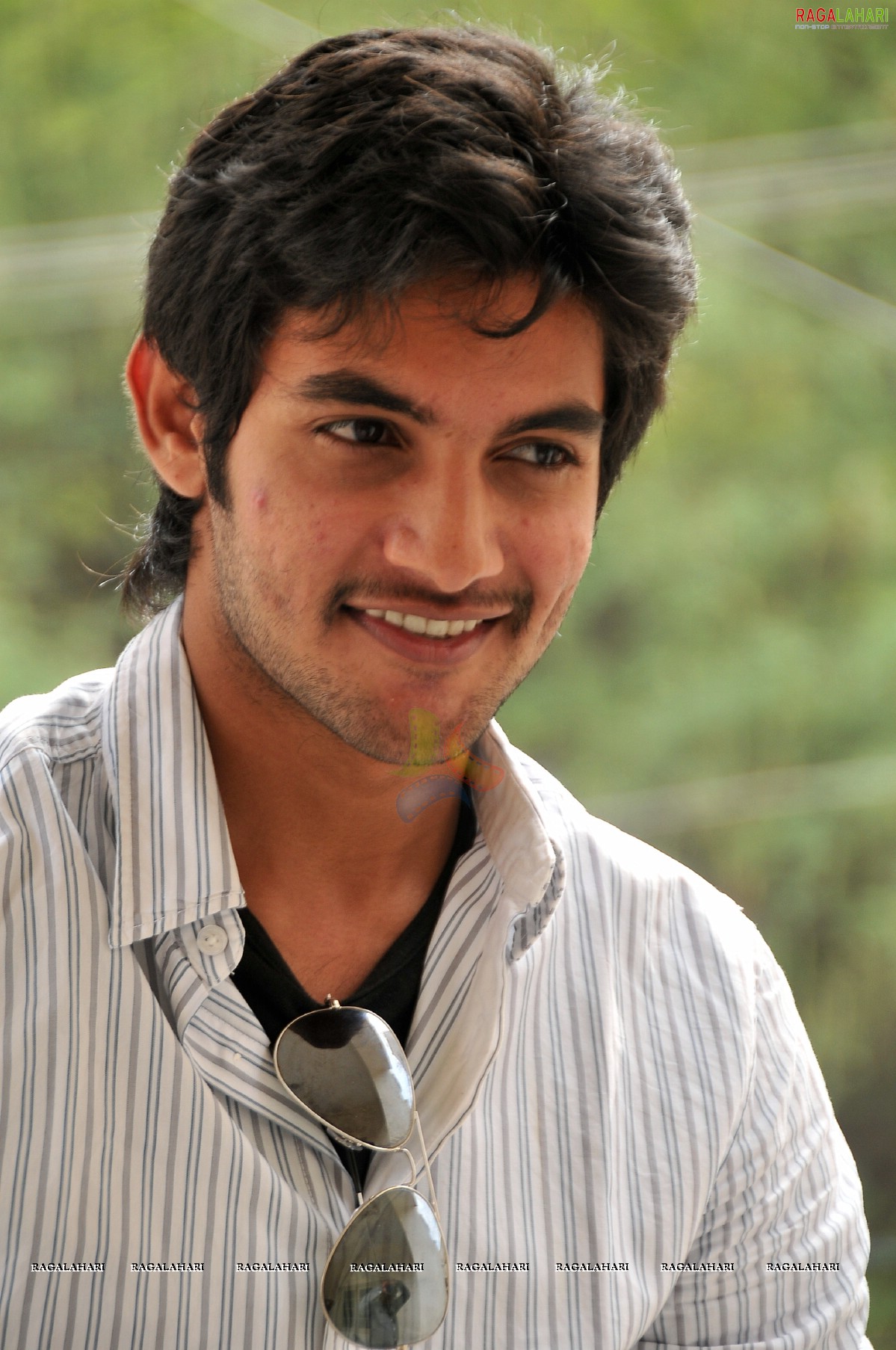 Aadi at Prema Kavali Pressmeet