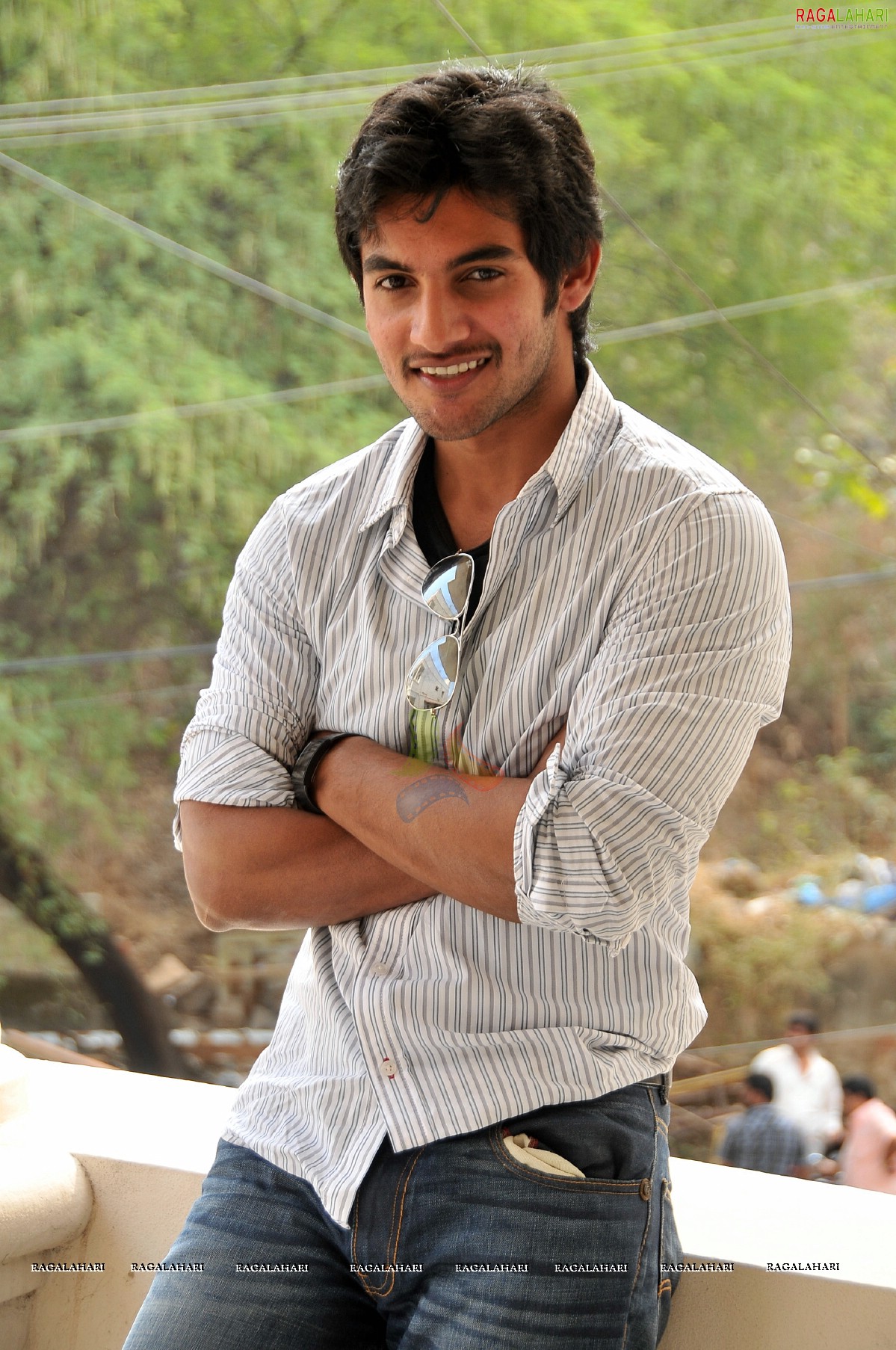 Aadi at Prema Kavali Pressmeet