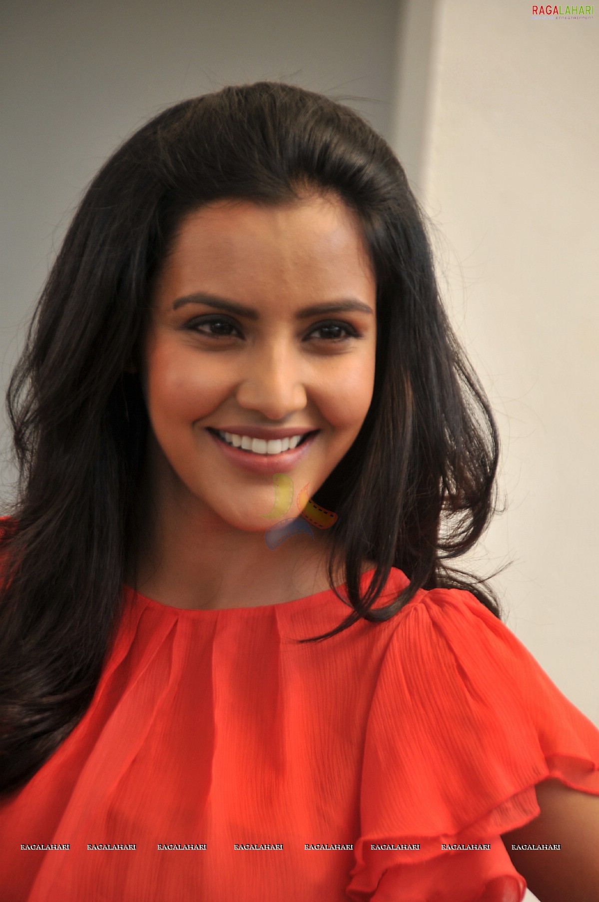 Priya Anand (Hi-Res)