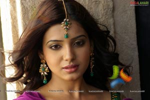 Samantha Eega Stills