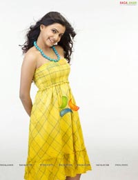 Samantha Yellow Frock Pics