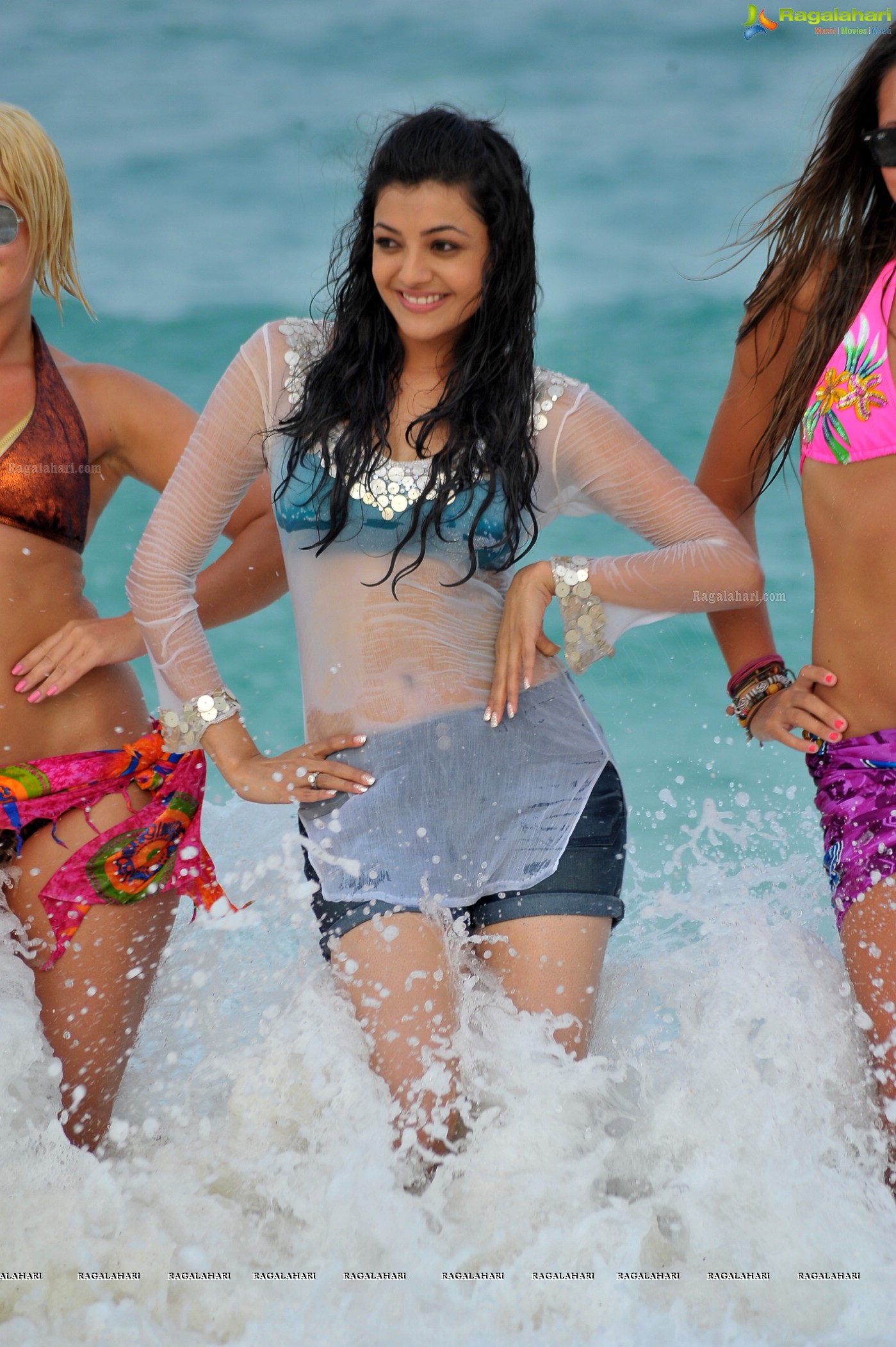 Kajal Aggarwal in Sir Osthara Businessman Song, Photo Gallery, Images