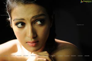 Catherine Tresa HD Glam Photos