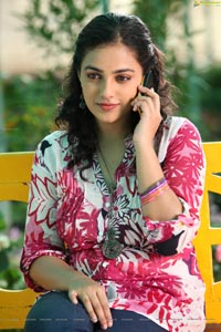 Nithya Menon Okkadine High Definition Stills