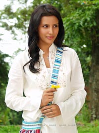 Priya Anand High Resolution Photos