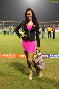 Madhuri Bhattacharya at Celebrity Cricket League 2013
