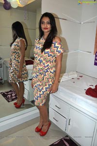 Nikitha Narayan at Naturals Spa