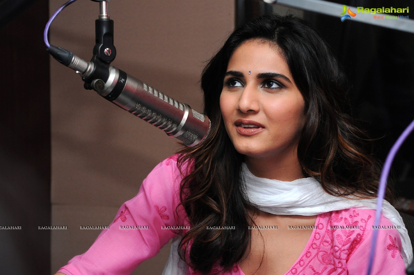 Vaani Kapoor (High Definition)