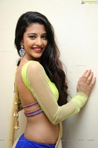 Telugu Heroine Daksha