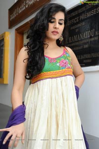 Telugu Heroine Archana