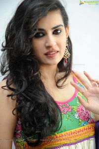 Telugu Heroine Archana