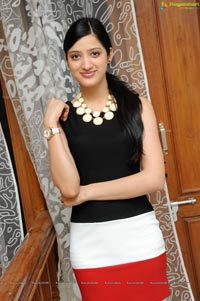 Chandamama Kathalu Heroine