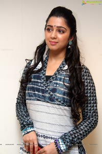 Telugu Heroine Charmi