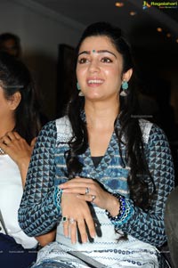 Telugu Heroine Charmi