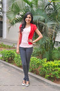 Heroine Ritu Varma @ Naa Rakumaru Press show