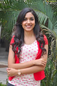 Heroine Ritu Varma @ Naa Rakumaru Press show