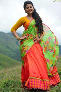 Anjali Telugu Heroine Hot Images