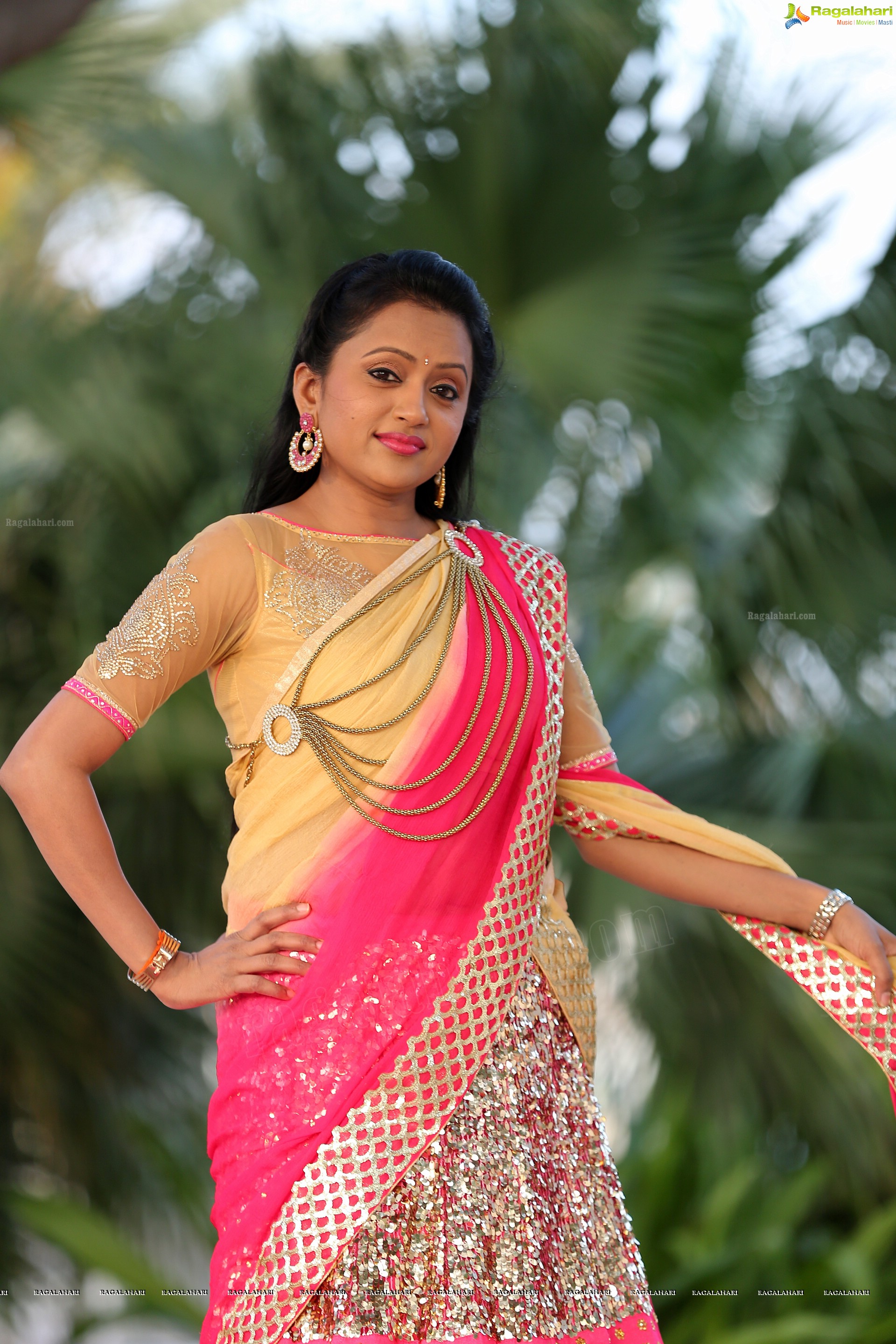 Suma Kanakala - HD Gallery