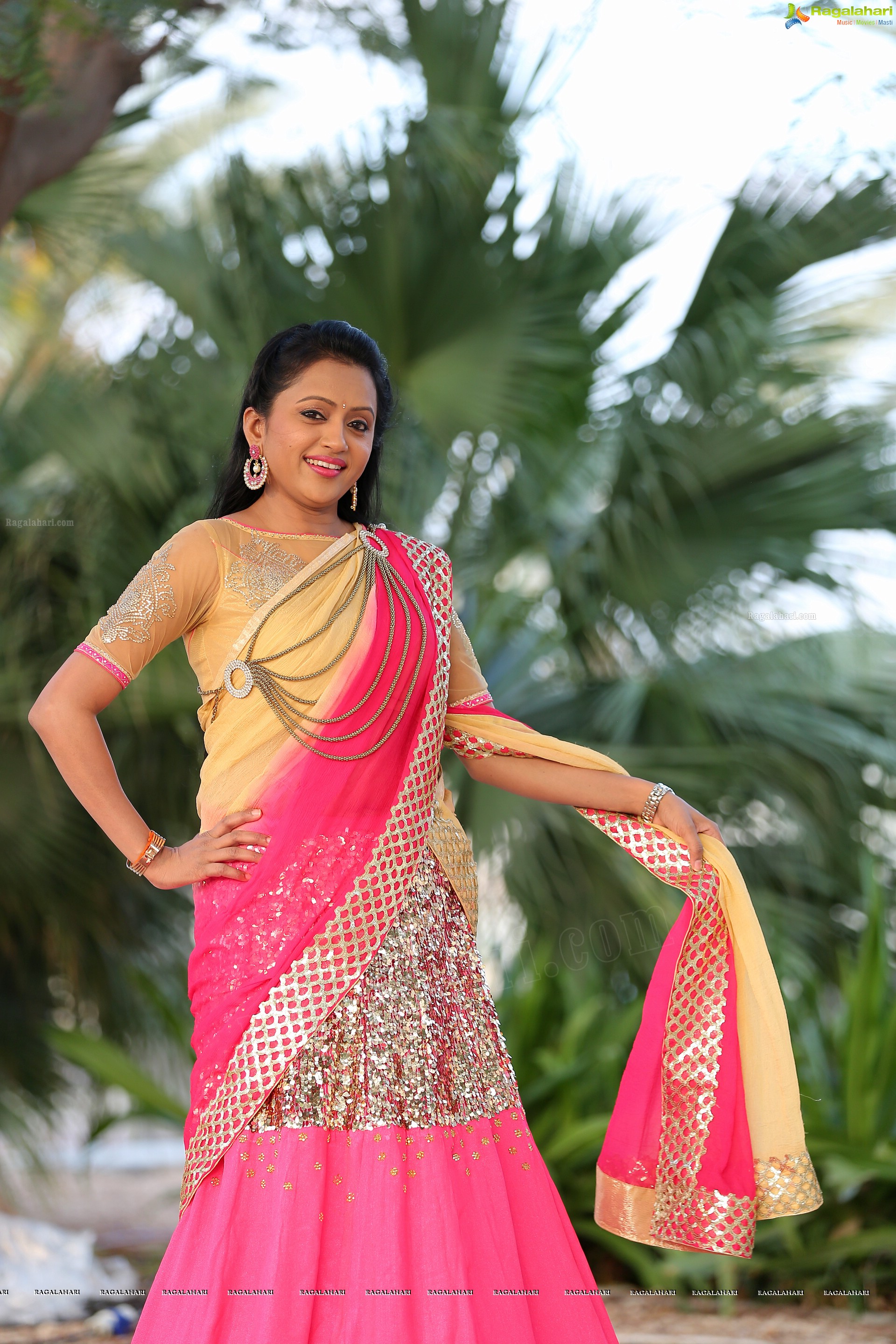 Suma Kanakala - HD Gallery