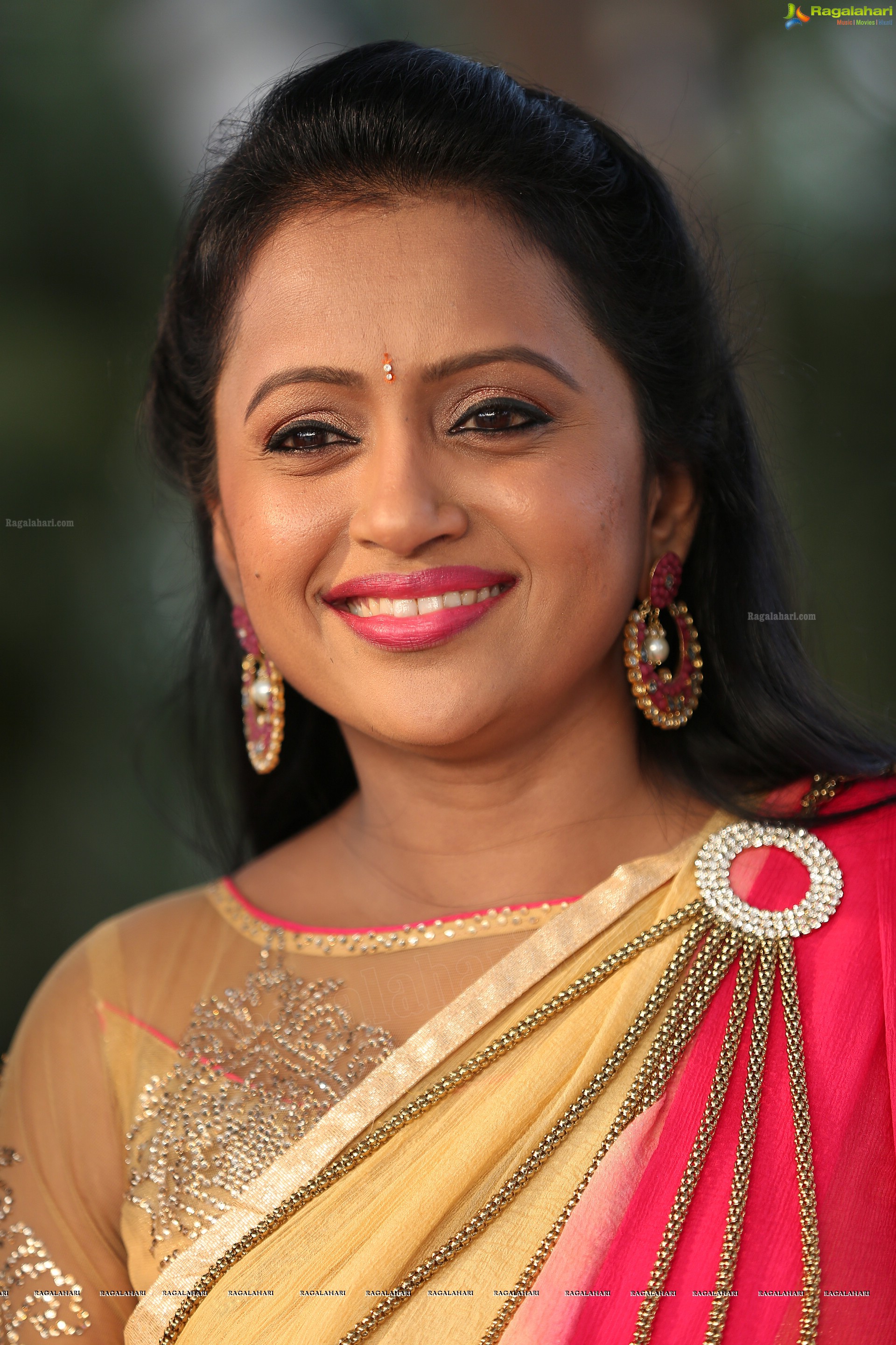 Suma Kanakala - HD Gallery