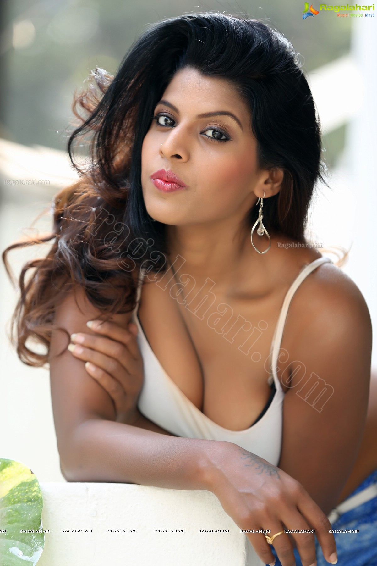 Manisha Pillai (Exclusive)