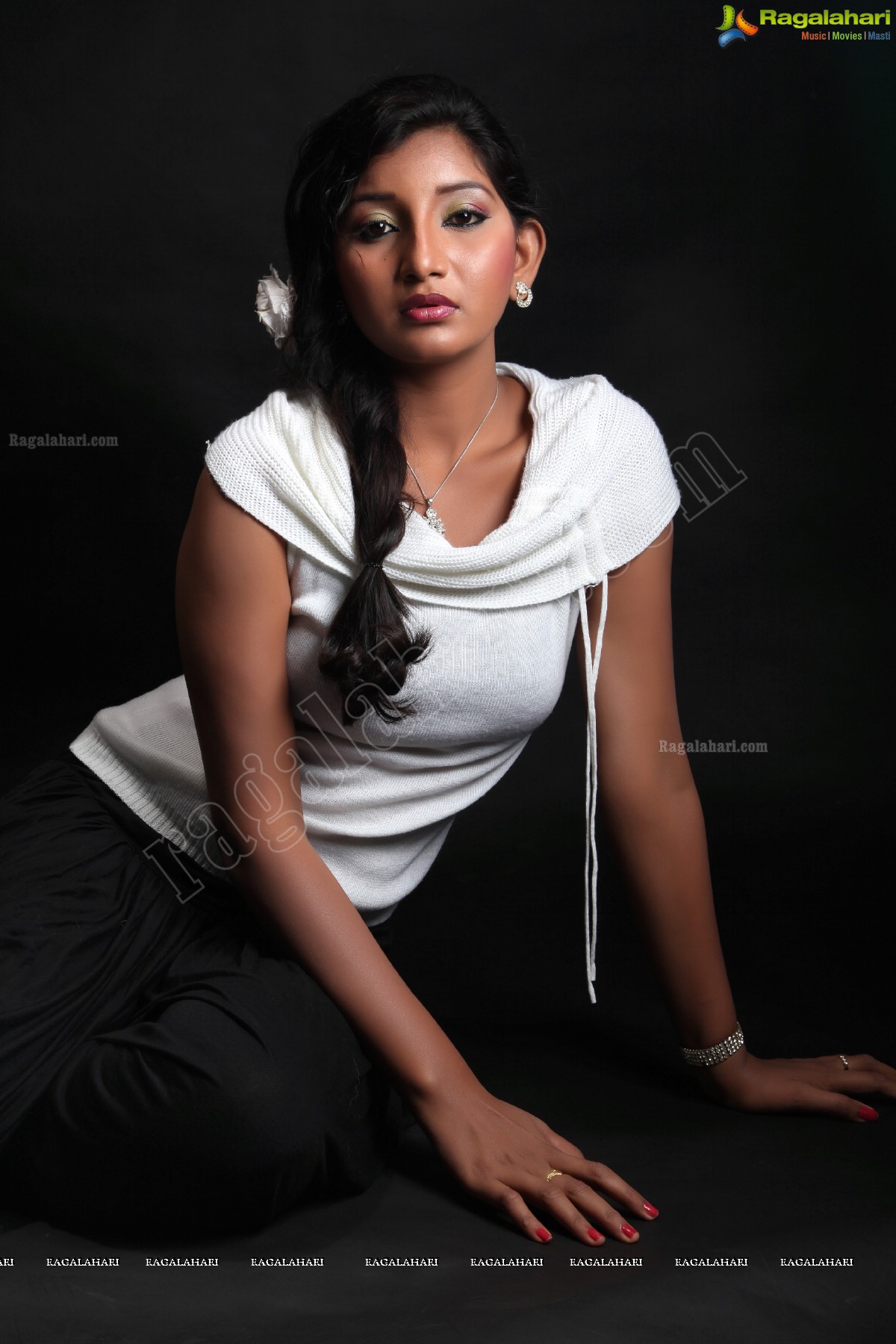 Vinisha Naidu (Exclusive)