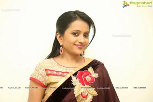 Anchor Suma in Saree