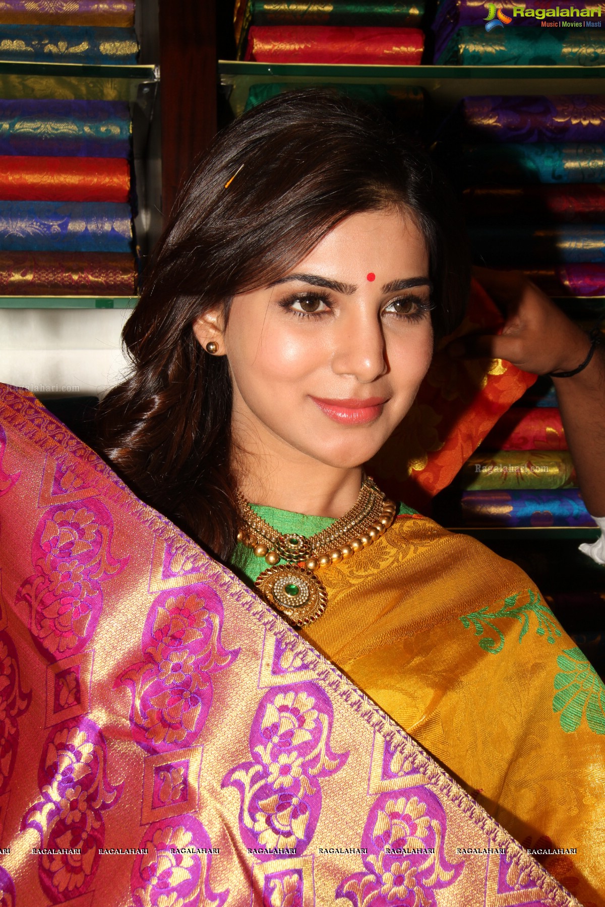 Samantha at South Indian Shopping Mall Launch, Ameerpet