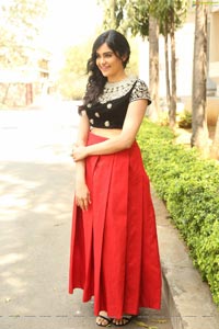 Adah Sharma HD Wallpapers