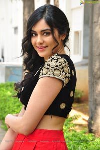 Adah Sharma HD Wallpapers