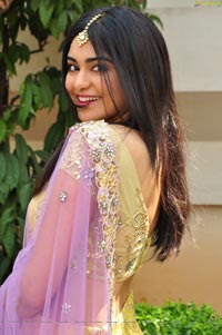 Adah Sharma HD Photos